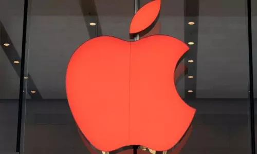 ഉപരോധിച്ച് ആപ്പിളും; യുക്രൈൻ അധിനിവേശത്തിൽ പ്രതിഷേധിച്ച് റഷ്യയിലെ വിൽപ്പന നിർത്തിവെച്ചു ഉപരോധിച്ച് ആപ്പിളും; യുക്രൈൻ അധിനിവേശത്തിൽ പ്രതിഷേധിച്ച് റഷ്യയിലെ വിൽപ്പന നിർത്തിവെച്ചു