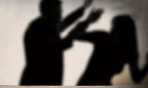 കാസർകോട്ട് സിപിഎം ജില്ലാ പഞ്ചായത്ത് അംഗത്തിനുനേരെ ആക്രമണം കാസർകോട്ട് സിപിഎം ജില്ലാ പഞ്ചായത്ത് അംഗത്തിനുനേരെ ആക്രമണം