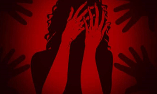 കാസർകോട് ജില്ലയിലെ ഒരു സ്കൂളിലെ ഏഴ് വിദ്യാർഥിനികൾ പീഡനത്തിനിരയായതായി പരാതി കാസർകോട് ജില്ലയിലെ ഒരു സ്കൂളിലെ ഏഴ് വിദ്യാർഥിനികൾ പീഡനത്തിനിരയായതായി പരാതി