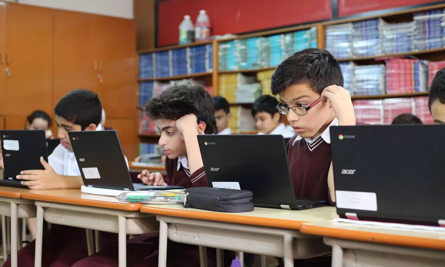 കുവൈത്തിൽ വാക്‌സിനെടുക്കാത്ത അധ്യാപകരും വിദ്യാർഥികളും പി.സി.ആർ പരിശോധന നടത്തണം