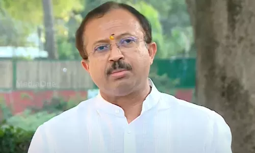 യുക്രൈനിലെ ഇന്ത്യക്കാര്‍ക്ക് യഥാസമയം മുന്നറിയിപ്പ് നല്‍കി; വേണു രാജാമണിക്ക് മറുപടിയുമായി വി. മുരളീധരന്‍