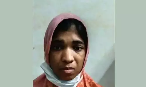 ഇരട്ടക്കുട്ടികളെ കിണറ്റിലെറിഞ്ഞു കൊന്ന കേസിലെ പ്രതിയായ അമ്മ തൂങ്ങിമരിച്ച നിലയിൽ