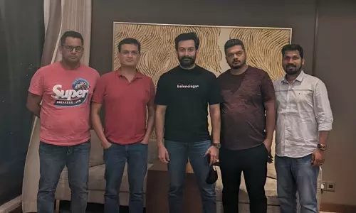 കെ.ജി.എഫ് 2 അത്ഭുതപ്പെടുത്തി: സിനിമയുടെ പ്രിവ്യൂ കണ്ട് നടൻ പൃഥ്വിരാജ് സുകുമാരൻ