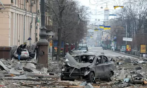 സുമിയില് സ്ഫോടനം: അറുനൂറോളം ഇന്ത്യന് വിദ്യാര്ഥികള് കുടുങ്ങിക്കിടക്കുന്നു സുമിയില് സ്ഫോടനം: അറുനൂറോളം ഇന്ത്യന് വിദ്യാര്ഥികള് കുടുങ്ങിക്കിടക്കുന്നു