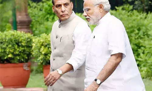 ജനങ്ങളെ ഭയത്തിൽ നിന്നും വിശപ്പിൽ നിന്നും മോചിപ്പിക്കുന്നവനാണ് സമാജ്‌വാദി; യഥാർഥ സമാജ്‌വാദി മോദിയാണ്-രാജ്‌നാഥ് സിങ്