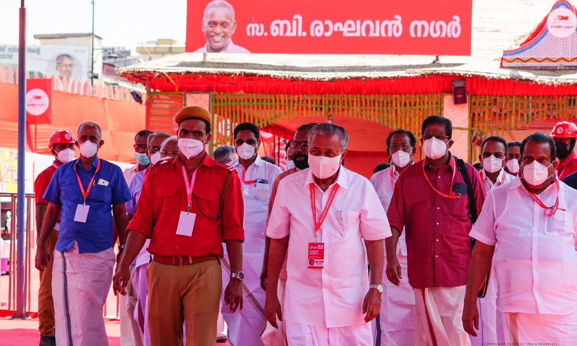 സെക്രട്ടറിയേറ്റ് അഴിച്ചുപണി; സി.പി.എമ്മിന്റെ ലക്ഷ്യം സർക്കാരും പാർട്ടിയും തമ്മിലുള്ള ഏകോപനം ശക്തിപ്പെടുത്തല് സെക്രട്ടറിയേറ്റ് അഴിച്ചുപണി; സി.പി.എമ്മിന്റെ ലക്ഷ്യം സർക്കാരും പാർട്ടിയും തമ്മിലുള്ള ഏകോപനം ശക്തിപ്പെടുത്തല്