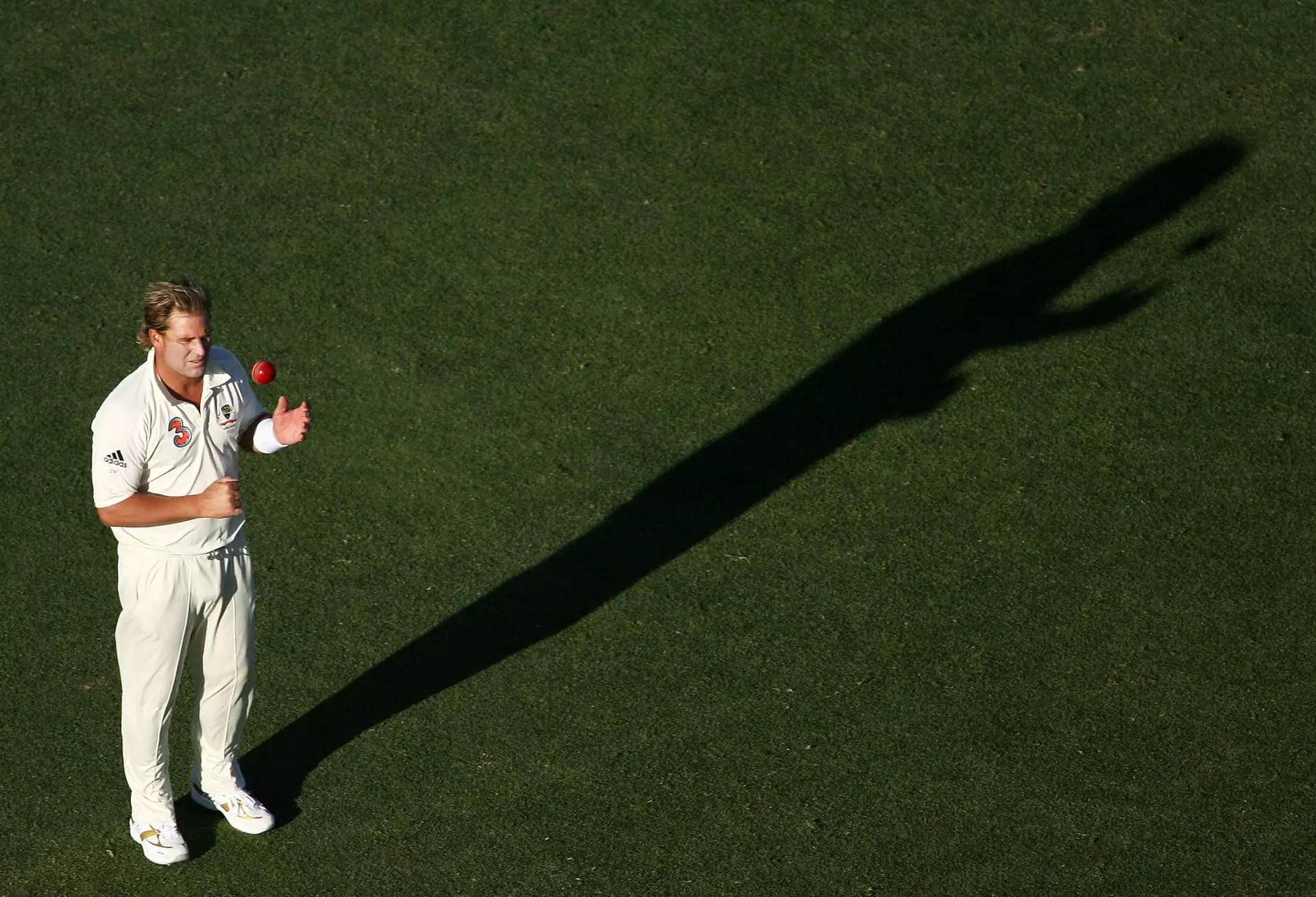 മറഡോണയെപ്പോലെ അപൂർണനായ ജീനിയസ്; വോൺ എന്ന ലെഗ്‌സ്പിൻ ആർടിസ്റ്റ്