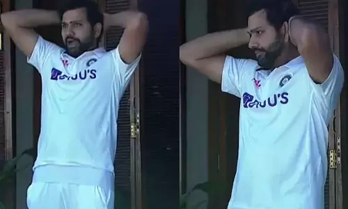 കോഹ്‍ലി വീണു; നിരാശയോടെ തലയില്‍ കൈവച്ച് ക്യാപ്റ്റന്‍,വീഡിയോ വൈറല്‍