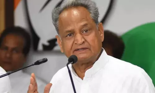 യുക്രൈൻ പ്രതിസന്ധിയിൽനിന്ന് പാഠമുൾക്കൊണ്ട് രാജ്യത്ത് കൂടുതൽ മെഡിക്കൽ കോളജുകൾ ആരംഭിക്കണം: അശോക് ഗെഹ്‌ലോട്ട്