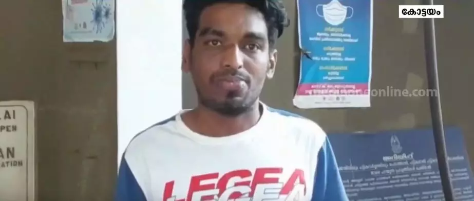 വിജിലൻസ് ചമഞ്ഞ് വില്ലേജ് ഓഫീസർമാരിൽ നിന്നും പണം തട്ടിയ പ്രതി പിടിയിൽ വിജിലൻസ് ചമഞ്ഞ് വില്ലേജ് ഓഫീസർമാരിൽ നിന്നും പണം തട്ടിയ പ്രതി പിടിയിൽ