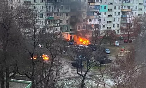 വെടിനിര്ത്തലിനിടെയും ആക്രമണം: മരിയുപോളിലുള്ളവരെ ഒഴിപ്പിക്കാനായില്ലെന്ന് യുക്രൈന് വെടിനിര്ത്തലിനിടെയും ആക്രമണം: മരിയുപോളിലുള്ളവരെ ഒഴിപ്പിക്കാനായില്ലെന്ന് യുക്രൈന്