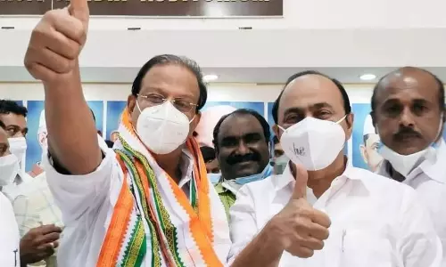 കോൺഗ്രസ് പുനസംഘടനയിൽ നാളെ തീരുമാനമുണ്ടായേക്കും; ധാരണയായത് മൂന്ന് ജില്ലകളിൽ മാത്രം