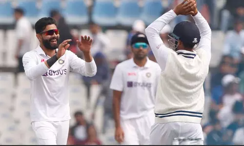 ബൗളിങിലും തിളങ്ങി ജഡേജ; 174 റൺസിന് ശ്രീലങ്ക പുറത്ത്