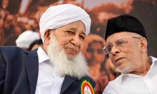 സൗമ്യഭാവത്തോടെ സമുദായത്തിന്റെ പുരോഗതിക്ക് വേണ്ടി സജീവമായി പ്രവർത്തിച്ചയാളായിരുന്നു ഹൈദരലി തങ്ങള്‍; കാന്തപുരം