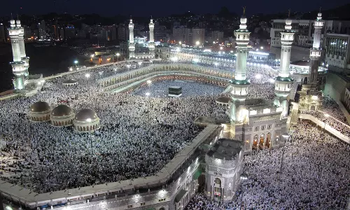 മക്ക ഹറമിലേക്ക് പ്രവേശന പെർമിറ്റ് ആവശ്യമില്ലെന്ന് ആഭ്യന്തര മന്ത്രാലയം മക്ക ഹറമിലേക്ക് പ്രവേശന പെർമിറ്റ് ആവശ്യമില്ലെന്ന് ആഭ്യന്തര മന്ത്രാലയം