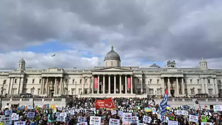 റഷ്യക്കാരേ, വീട്ടിലേക്ക് പോകൂ; യുക്രൈന് ആക്രമണത്തിനെതിരെ ഒന്നിച്ചുകൂടി യൂറോപ്പ് റഷ്യക്കാരേ, വീട്ടിലേക്ക് പോകൂ; യുക്രൈന് ആക്രമണത്തിനെതിരെ ഒന്നിച്ചുകൂടി യൂറോപ്പ്