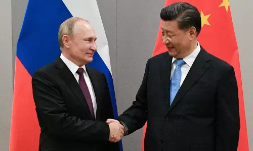 റഷ്യയുമായി പാറപോലെ ഉറച്ച സൗഹൃദം, യുദ്ധത്തിൽ മാധ്യസ്ഥം വഹിക്കാൻ സന്നദ്ധമെന്ന് ചൈന