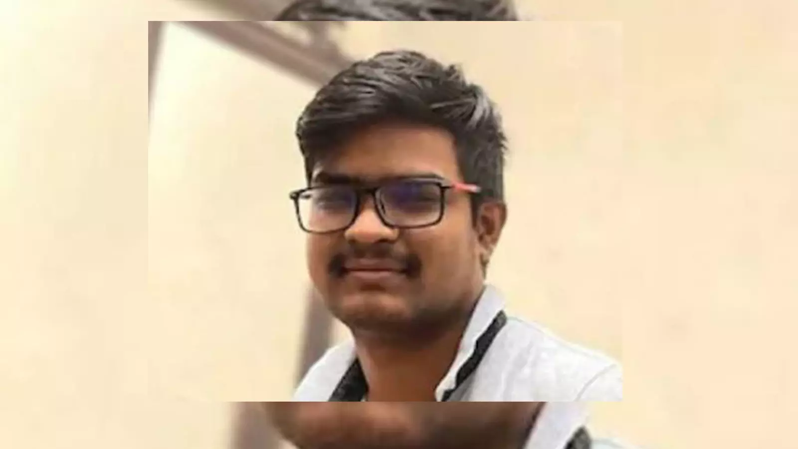 യുക്രൈനിൽ കൊല്ലപ്പെട്ട ഇന്ത്യൻ വിദ്യാർഥി നവീൻ  ശേഖരപ്പയുടെ മൃതദേഹം നാട്ടിലെത്തിക്കും