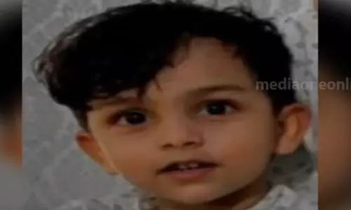 കോട്ടയത്ത് വീടിന്റെ ഗേറ്റ് വീണ് മൂന്നു വയസുകാരൻ മരിച്ചു