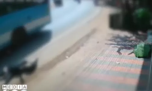 വാഴക്കാട്ട് ബസിൽ നിന്ന് സ്ത്രീ തെറിച്ച് വീണ സംഭവം; അധികൃതർ നടപടി തുടങ്ങി