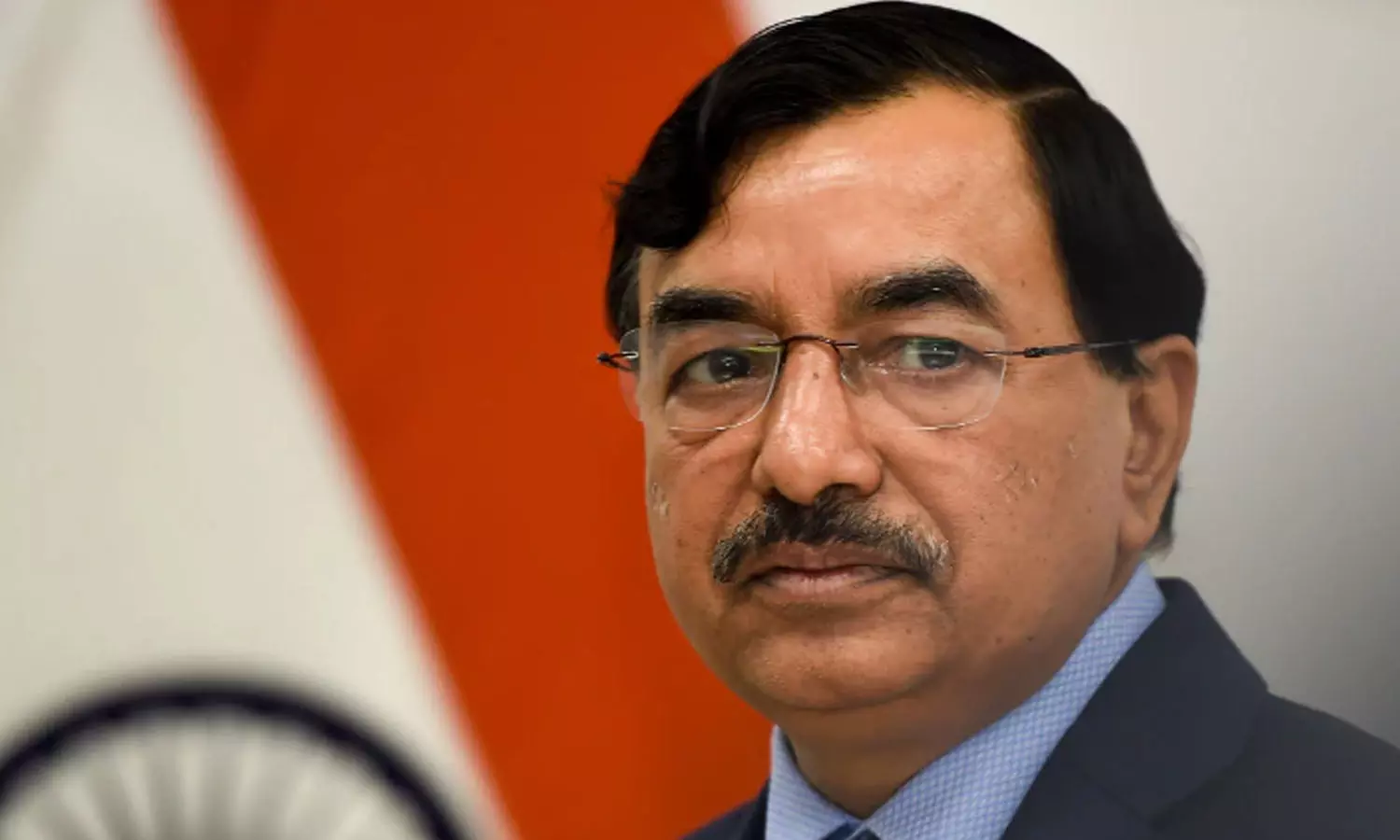 ഇലക്ട്രോണിക് വോട്ടിങ് മെഷീൻ ഹാക്ക് ചെയ്യാൻ ആർക്കും കഴിയില്ല, പക്ഷപാതരഹിതമായ വോട്ടെണ്ണൽ നാളെ നടക്കും; വിശദീകരണവുമായി മുഖ്യ തെരഞ്ഞെടുപ്പ് കമ്മീഷണർ ഇലക്ട്രോണിക് വോട്ടിങ് മെഷീൻ ഹാക്ക് ചെയ്യാൻ ആർക്കും കഴിയില്ല, പക്ഷപാതരഹിതമായ വോട്ടെണ്ണൽ നാളെ നടക്കും; വിശദീകരണവുമായി മുഖ്യ തെരഞ്ഞെടുപ്പ് കമ്മീഷണർ