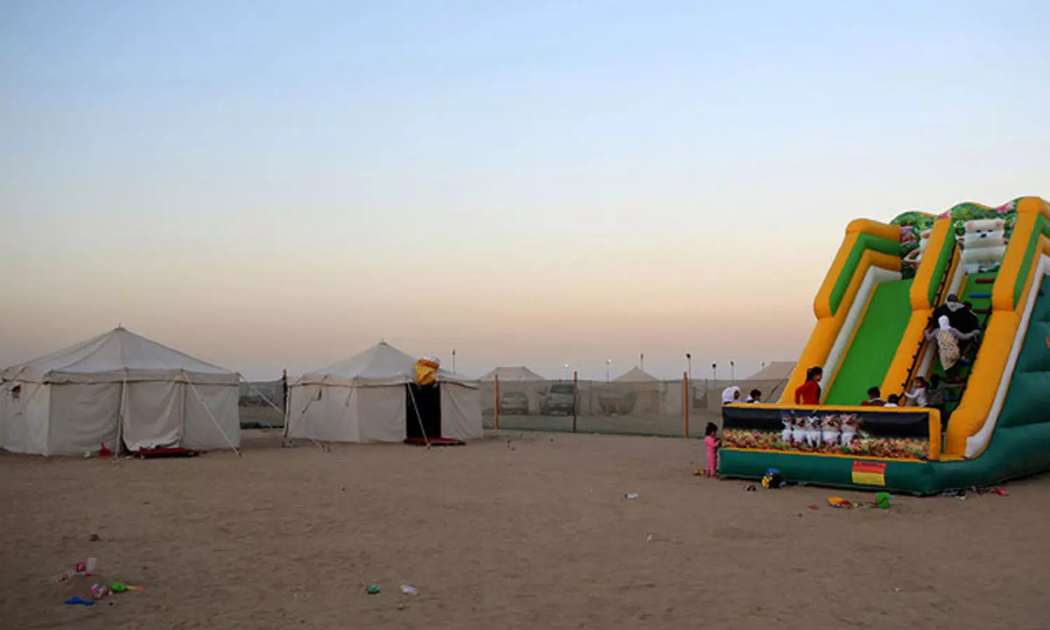 കുവൈത്തിൽ ശൈത്യകാല തമ്പുകൾ മാർച്ച് 15 മുതൽ നീക്കം ചെയ്യും കുവൈത്തിൽ ശൈത്യകാല തമ്പുകൾ മാർച്ച് 15 മുതൽ നീക്കം ചെയ്യും