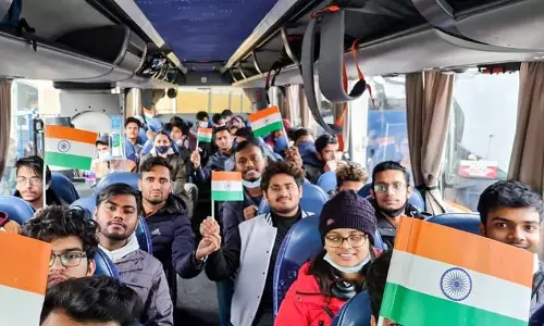 സുമിയിൽ നിന്നൊഴിപ്പിച്ച ഇന്ത്യക്കാരെ ഇന്ന് നാട്ടിലെത്തിക്കും; ഒഴിപ്പിച്ചവരിൽ ഇരുന്നൂറോളം മലയാളികളും