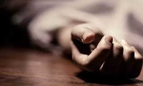 കോഴിക്കോട് വിദ്യാർഥികളെ തൂങ്ങി മരിച്ച നിലയിൽ കണ്ടെത്തി