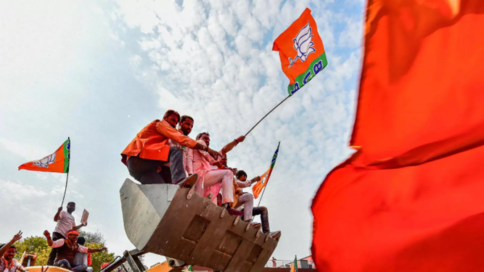 ബിജെപിക്ക് 41.06%, കോൺഗ്രസിന് വെറും 2.33%; യുപിയിലെ വോട്ട് ഓഹരിയിങ്ങനെ