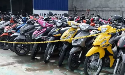 ഒറ്റത്തവണ നികുതി കൂട്ടി; ഇരുചക്ര മോട്ടോർ വാഹന വില കൂടും