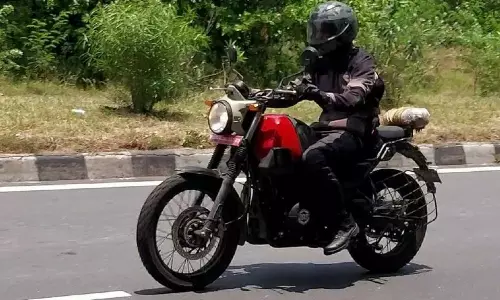 പുതിയ ബൈക്ക് ലോഞ്ച് പ്രഖ്യാപിച്ച് റോയൽ എൻഫീൽഡ്; വിപണിയിലെത്തുക സ്‌ക്രാം 411