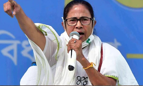 ആശ്രയിക്കാൻ കൊള്ളാത്ത പാർട്ടിയെന്ന് മമത; വലിയ വീട്ടിലെ കാരണവരെപ്പോലെയെന്ന് പവാർ- കോൺഗ്രസിനെതിരെ പടയൊരുക്കവുമായി പ്രതിപക്ഷ പാർട്ടികളും ആശ്രയിക്കാൻ കൊള്ളാത്ത പാർട്ടിയെന്ന് മമത; വലിയ വീട്ടിലെ കാരണവരെപ്പോലെയെന്ന് പവാർ- കോൺഗ്രസിനെതിരെ പടയൊരുക്കവുമായി പ്രതിപക്ഷ പാർട്ടികളും