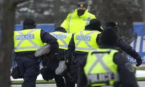 കാനഡയിൽ വാഹനാപകടത്തിൽ അഞ്ച് ഇന്ത്യൻ വിദ്യാർഥികൾ മരിച്ചു കാനഡയിൽ വാഹനാപകടത്തിൽ അഞ്ച് ഇന്ത്യൻ വിദ്യാർഥികൾ മരിച്ചു