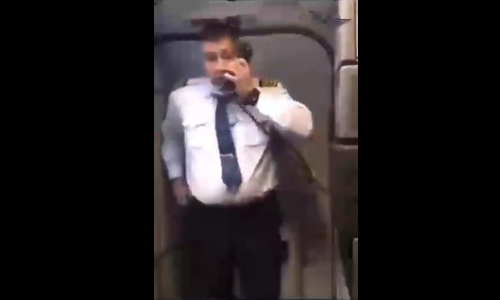 യുക്രൈൻ അധിനിവേശം കുറ്റകൃത്യമാണ് ; റഷ്യൻ പൈലറ്റ് യാത്രക്കാരോട് പങ്കുവെക്കുന്ന വീഡിയോ വൈറൽ