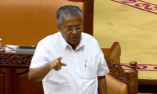 കെ-റെയില്‍ പദ്ധതി കേരളം അംഗീകരിച്ചത്, 40 വര്‍ഷം കൊണ്ട് വായ്പ തിരിച്ചടക്കാം; മുഖ്യമന്ത്രി; പ്രതിപക്ഷം സഭയില്‍ നിന്ന് ഇറങ്ങിപ്പോയി