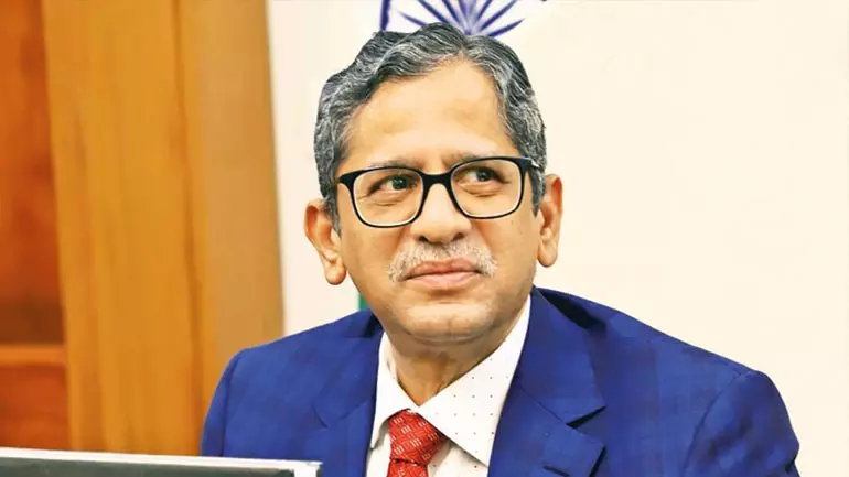 മുദ്ര വച്ച കവർ സുപ്രിംകോടതിയിൽ നൽകേണ്ട, അതു ഞങ്ങൾക്കു വേണ്ട: ചീഫ് ജസ്റ്റിസ് എൻവി രമണ മുദ്ര വച്ച കവർ സുപ്രിംകോടതിയിൽ നൽകേണ്ട, അതു ഞങ്ങൾക്കു വേണ്ട: ചീഫ് ജസ്റ്റിസ് എൻവി രമണ