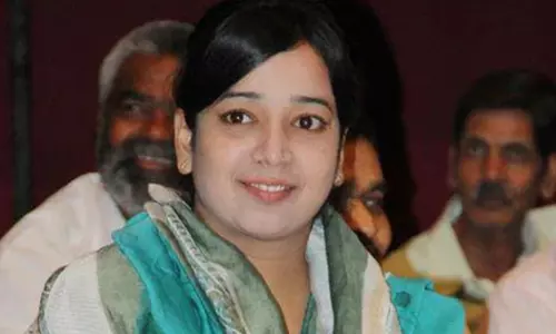 ഡൽഹി വംശഹത്യാ കേസ്: കോൺഗ്രസ് മുൻ കൗൺസിലർ ഇസ്രത് ജഹാന് ജാമ്യം