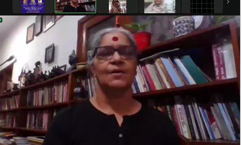 രാജ്യപുരോഗതിയില്‍ സ്ത്രീയുടെ പങ്ക് അടയാളപ്പെടുത്തണം: ആനി രാജ