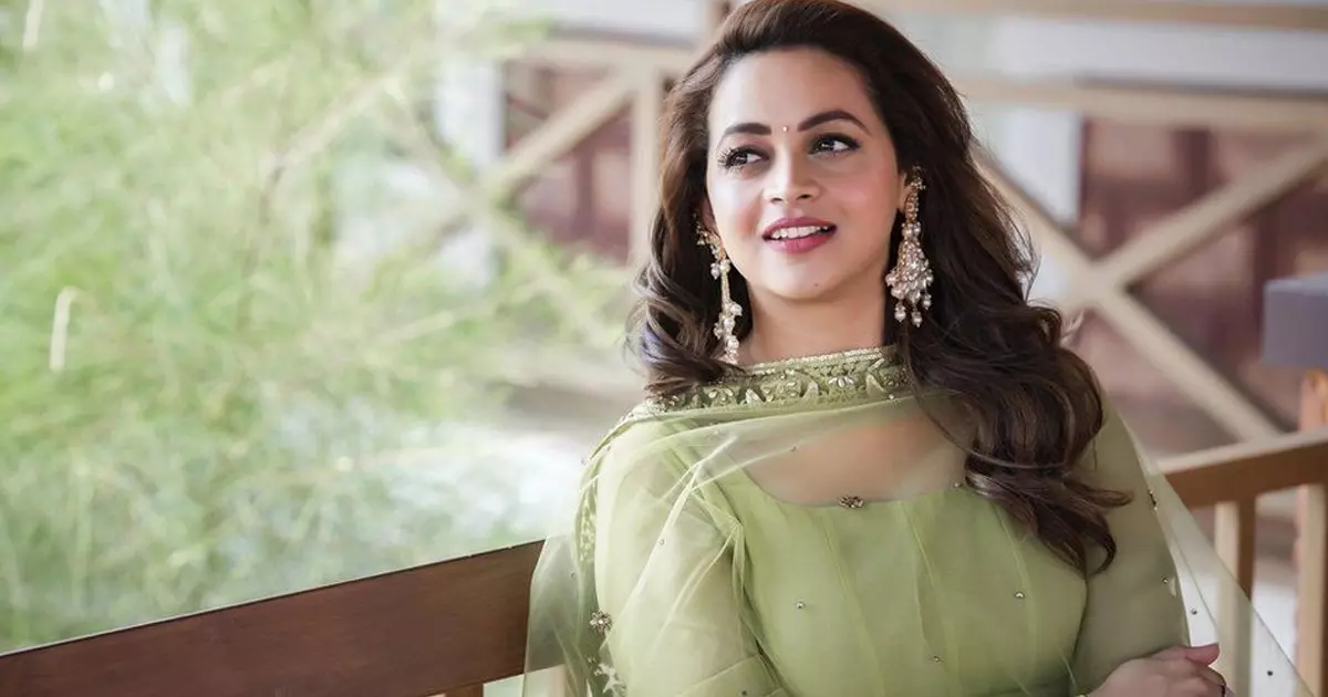 ഭാവന വീണ്ടും മലയാളത്തിലേക്ക്; ടൈറ്റില്‍ പോസ്റ്റര്‍ പുറത്തുവിട്ട് മമ്മൂട്ടി