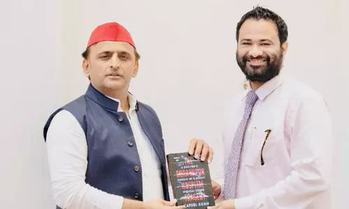 കഫീൽ ഖാനെ ലജിസ്ലേറ്റീവ് കൗൺസിൽ സ്ഥാനാർത്ഥിയാക്കി എസ്പി