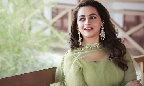 ഭാവന വീണ്ടും മലയാളത്തിലേക്ക്; ടൈറ്റില്‍ പോസ്റ്റര്‍ പുറത്തുവിട്ട് മമ്മൂട്ടി