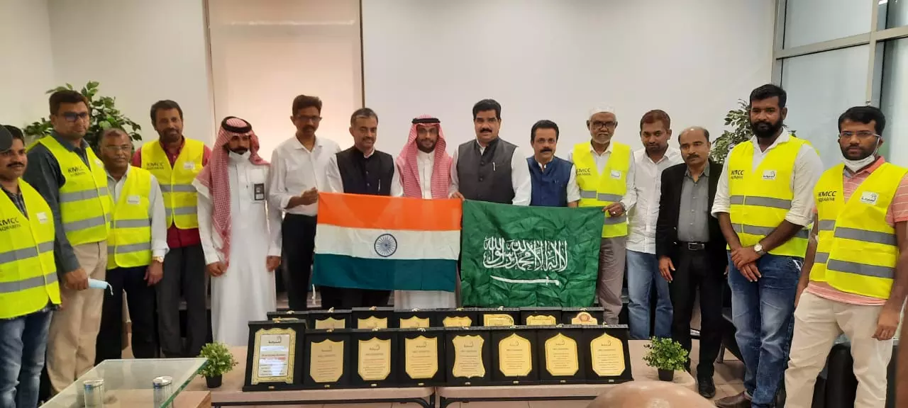 സൗദിയില് കെ.എം.സി.സിയുടെ നേതൃത്വത്തില് രക്തദാന ക്യാമ്പ് നടത്തി സൗദിയില് കെ.എം.സി.സിയുടെ നേതൃത്വത്തില് രക്തദാന ക്യാമ്പ് നടത്തി