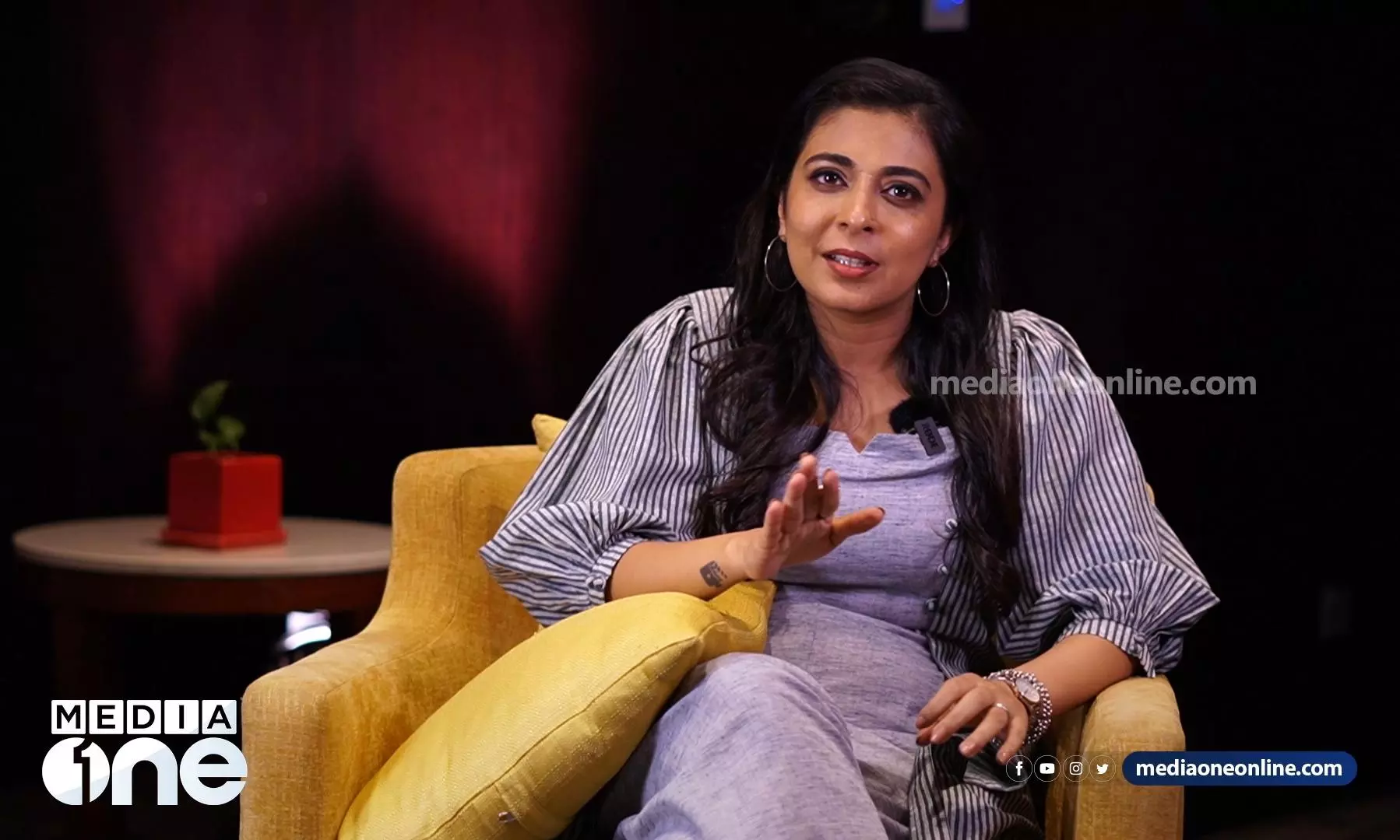 എന്നും അതിജീവിതക്കൊപ്പം, അവരെ വിശ്വസിക്കും; ലിയോണ ലിഷോയ് എന്നും അതിജീവിതക്കൊപ്പം, അവരെ വിശ്വസിക്കും; ലിയോണ ലിഷോയ്