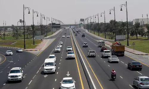ഷാർജയിലെ പ്രധാന റോഡുകളില്‍   ടോൾ ഏർപ്പെടുത്തുമെന്ന വാർത്ത നിഷേധിച്ച് ഗതാഗതവകുപ്പ്
