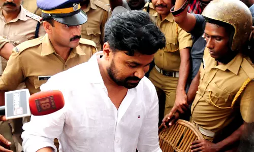 വധഗൂഢാലോചനാക്കേസ്: സായ്ശങ്കറിന്റെ വീട്ടില്‍ ക്രൈംബ്രാഞ്ച് പരിശോധന; ചോദ്യം ചെയ്യലിന് ഹാജരാകാന്‍ നോട്ടീസ്