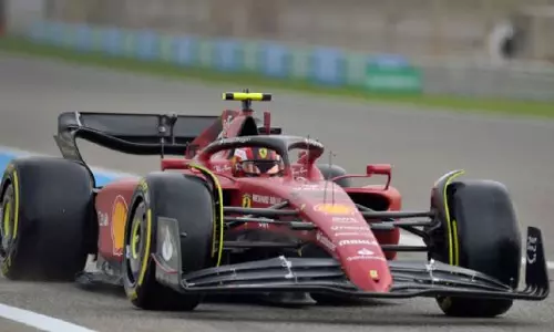 ഫോ​ർമു​ല വ​ൺ ഗ്രാ​ൻ​ഡ്​​ പ്രീ: അം​ഗീ​കാ​ര​മി​ല്ലാ​ത്ത​വ​രി​ൽ​നി​ന്ന് ടി​ക്ക​റ്റ്​ വാ​ങ്ങ​രുതെന്ന് മുന്നറിയിപ്പ്