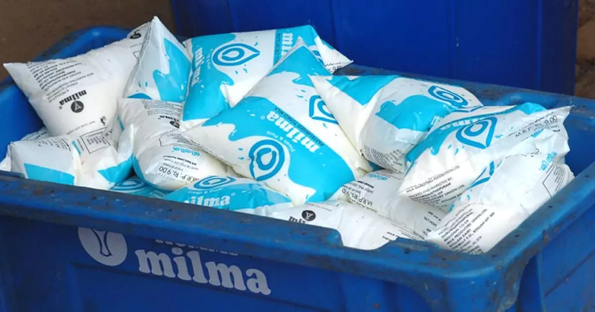 പാൽവില  അഞ്ച് രൂപ വര്‍ധിപ്പിക്കണം: മിൽമ