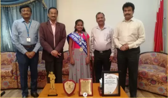 പാഴ്വസ്തുക്കളിൽനിന്ന് കരകൗശല വസ്തുക്കൾ; ഇന്ത്യൻ വിദ്യാർത്ഥിക്ക് കലാംസ് വേൾഡ് റെക്കോർഡ് പാഴ്വസ്തുക്കളിൽനിന്ന് കരകൗശല വസ്തുക്കൾ; ഇന്ത്യൻ വിദ്യാർത്ഥിക്ക് കലാംസ് വേൾഡ് റെക്കോർഡ്