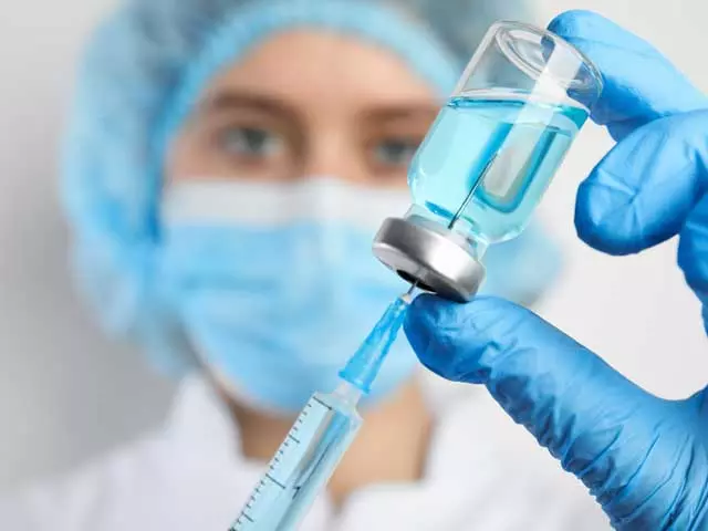 കുവൈത്തില് കോവിഡ് വാക്സിന്റെ നാലാം ഡോസ് നല്കാന് ഇപ്പോള് പദ്ധതിയില്ലെന്ന് കുവൈത്തില് കോവിഡ് വാക്സിന്റെ നാലാം ഡോസ് നല്കാന് ഇപ്പോള് പദ്ധതിയില്ലെന്ന്