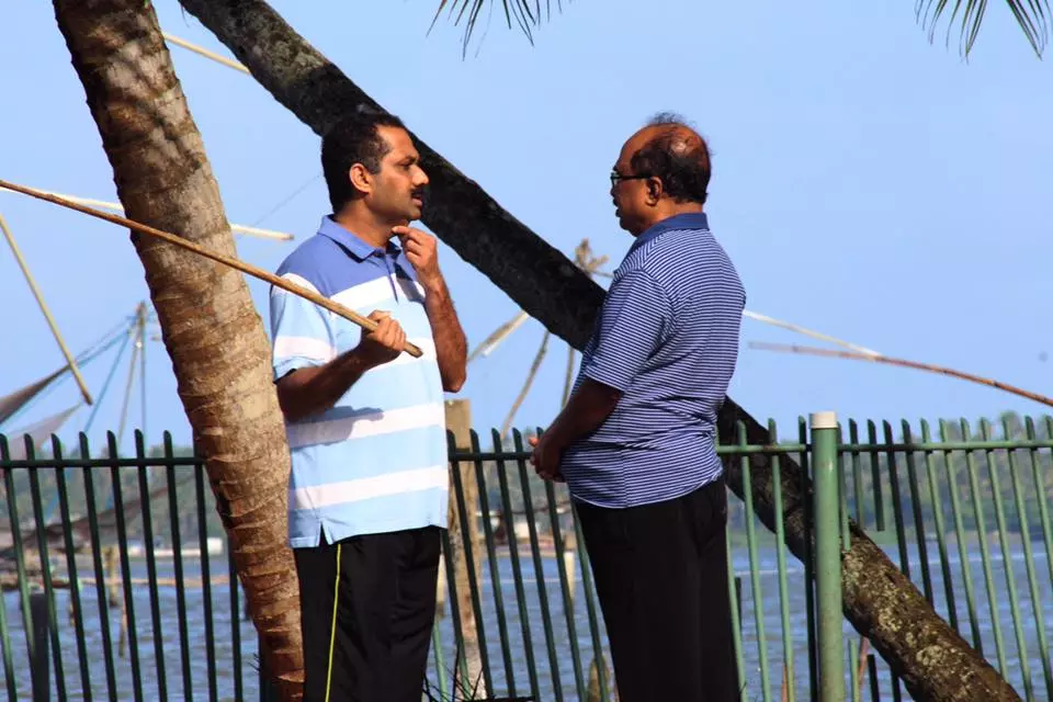 സോണിയാ ഗാന്ധിക്കും കെ. സുധാകരനും എന്റെ അപ്പന്റെ പ്രായമാണ്; ഉമ്മൻ ചാണ്ടിക്ക് അതിലും കൂടുതലാണ്- കോൺഗ്രസ് നേതൃത്വത്തിനെതിരെ കെ.വി തോമസിന്റെ മകൻ